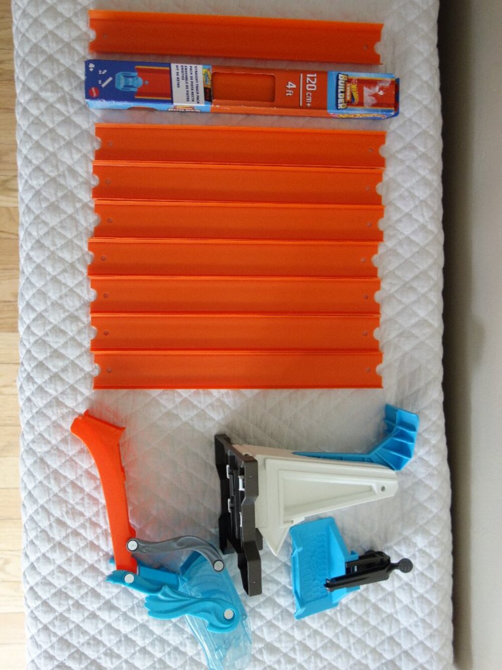 MATTEL / HOT WHEELS Tracks & Misc Accessories